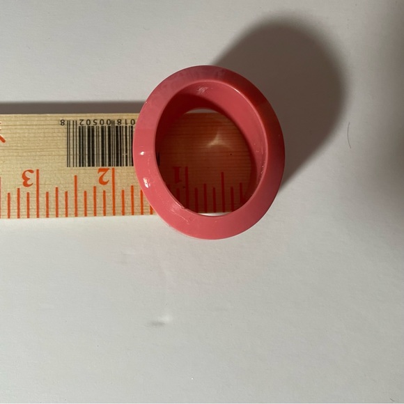 4 napkins rings pink acrylic oval beveled edge Art Deco table decor - Picture 6 of 13